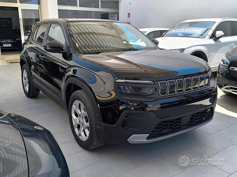 Usata Jeep Avenger Altitude 101 CV (74 kW) 2024 Nero SUV
