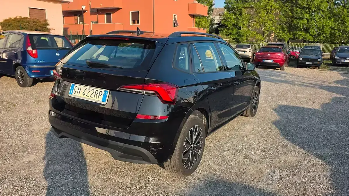 Usata Skoda Kamiq 95 CV (69 kW) 2023 Nero SUV