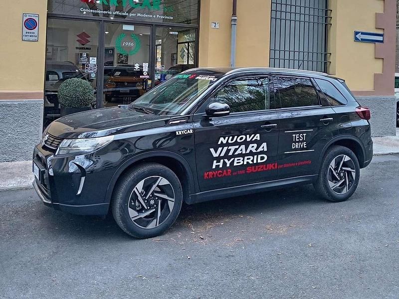 Nuova Suzuki Vitara 129 CV (94 kW) 2026 Nero dubai metallizzato SUV