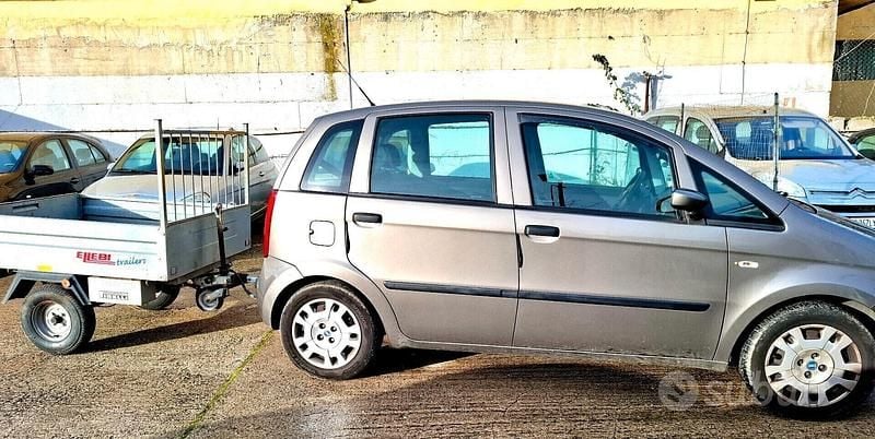 Usata Fiat Idea 70 CV (51 kW) 2008 Grigio Monovolume