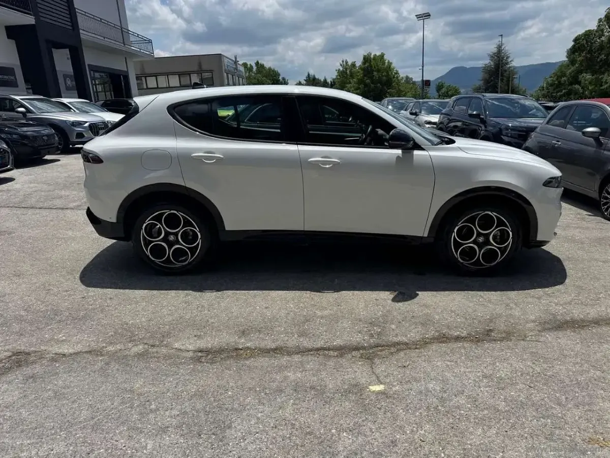 Usata Alfa Romeo Tonale Sprint 131 CV (96 kW) 2024 Bianco SUV