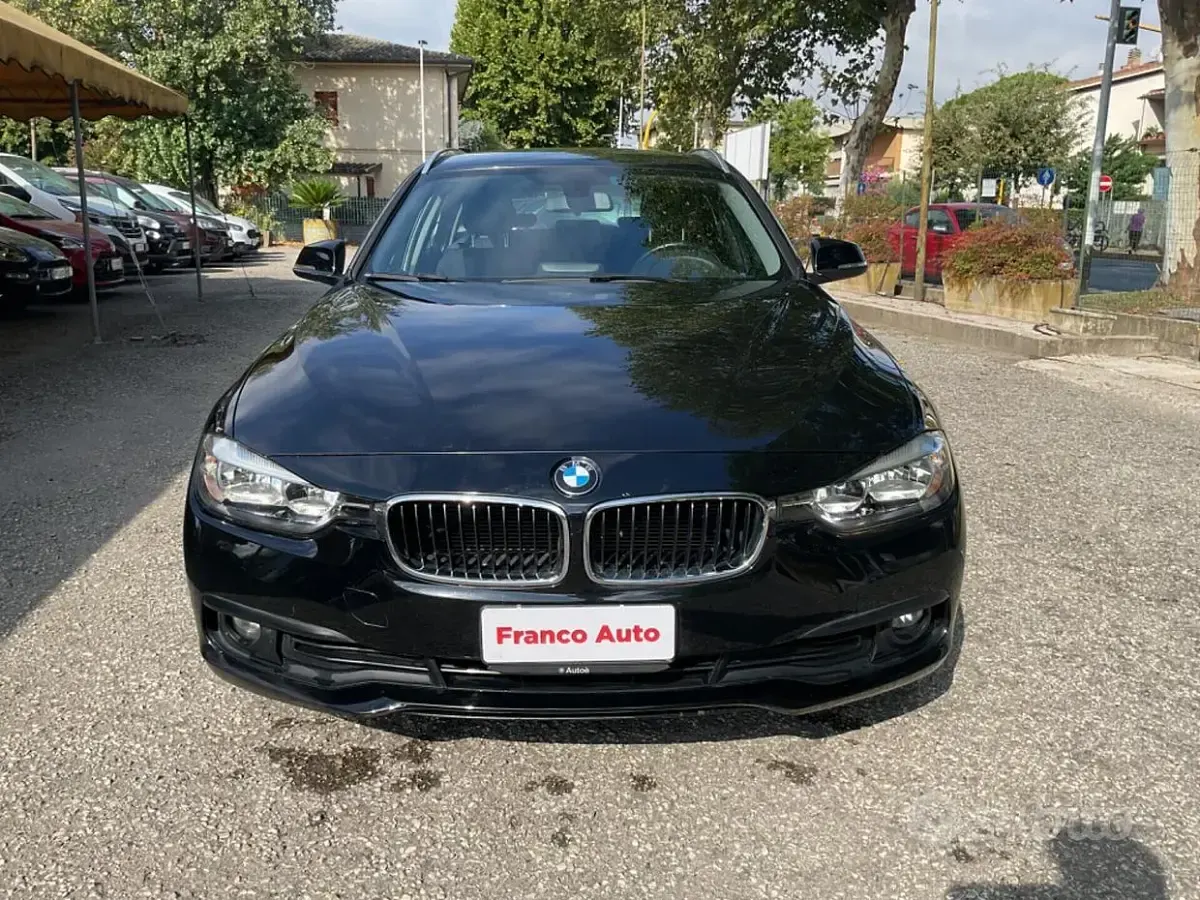 Usata BMW 316 Sport Line 116 CV (85 kW) 2015 Nero Station wagon