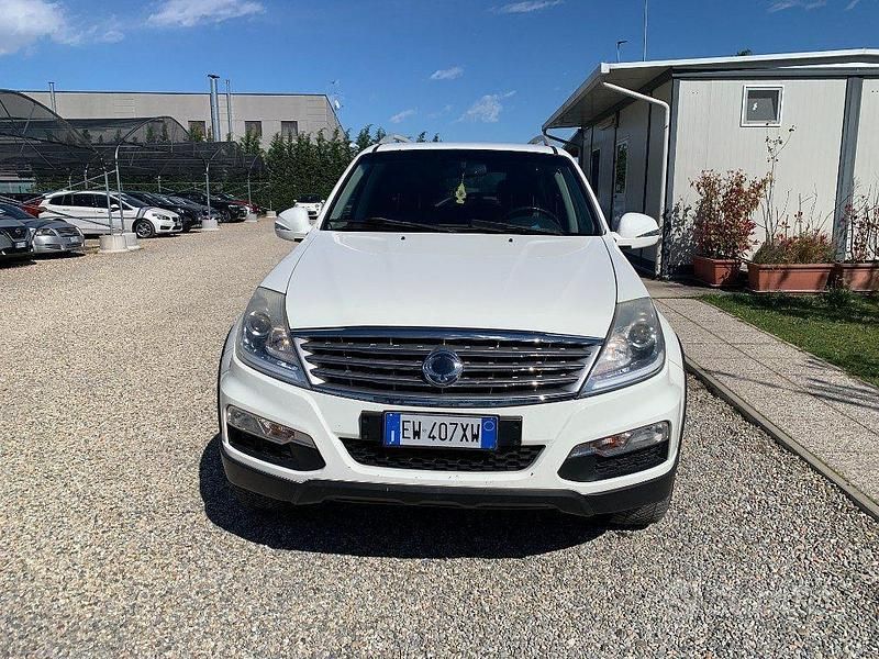 Usata SsangYong Rexton 155 CV (114 kW) 2014 Bianco SUV