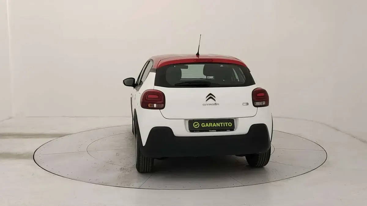Usata Citroën C3 Feel 83 CV (61 kW) 2019 Bianco tetto rosso Utilitaria