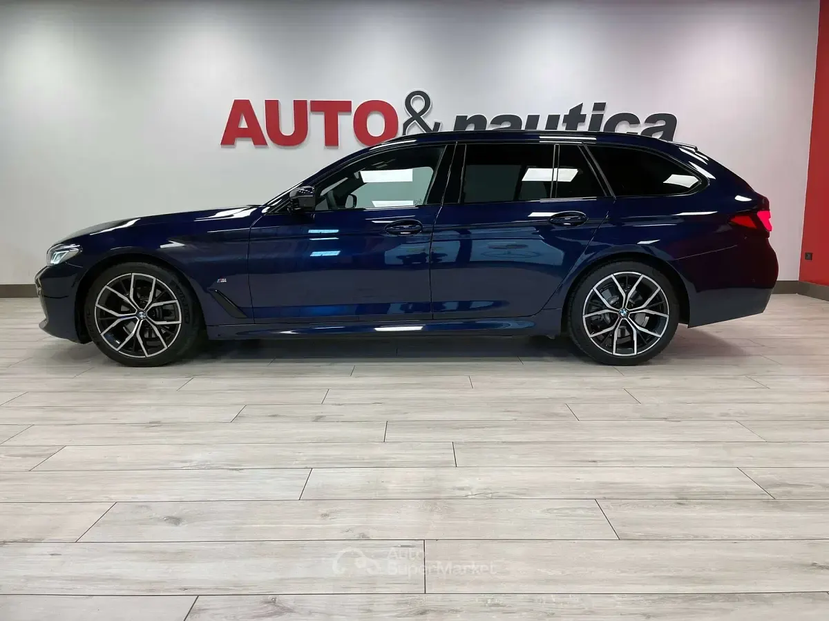 Usata BMW 520 M Sport 190 CV (139 kW) 2022 Blu/azzurro Station wagon