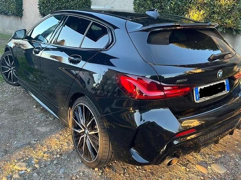 Usata BMW M135 306 CV (225 kW) 2022 Nero Utilitaria