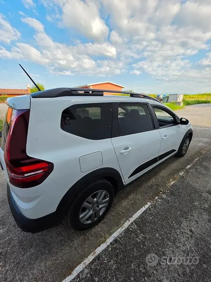 Usata Dacia Jogger 101 CV (74 kW) 2022 Bianco Monovolume