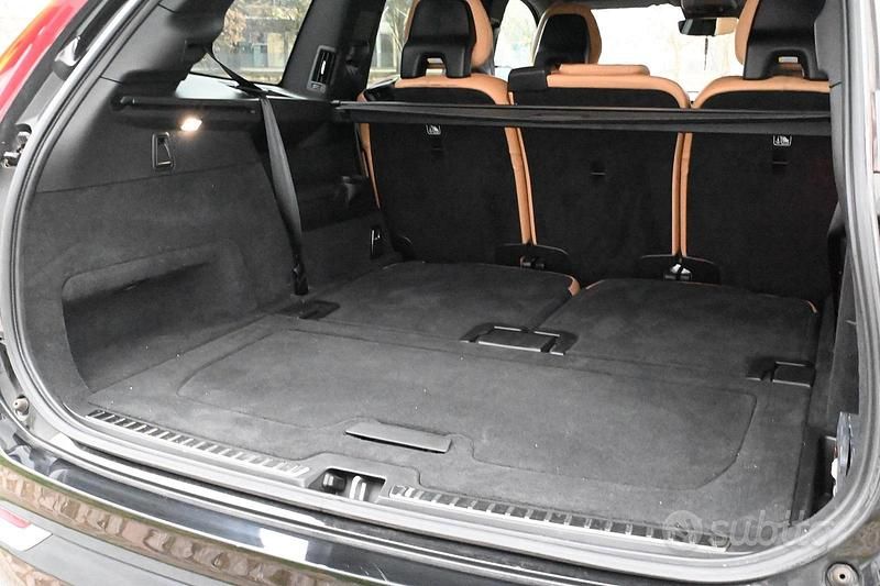 Begagnad Volvo XC90 Inscription 235 HK (172 kW) 2018 Svart SUV
