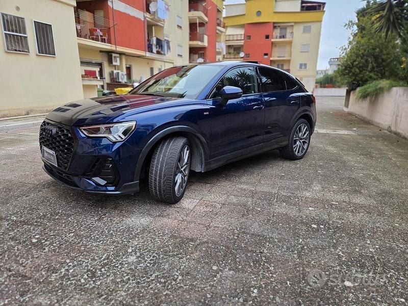 Usata Audi Q3 Ambiente 150 CV (110 kW) 2022 Blu SUV