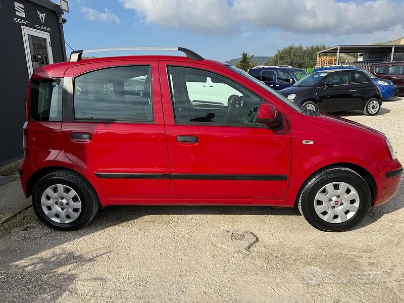 Usata Fiat Panda Dynamic 69 CV (50 kW) 2011 Rosso Berlina