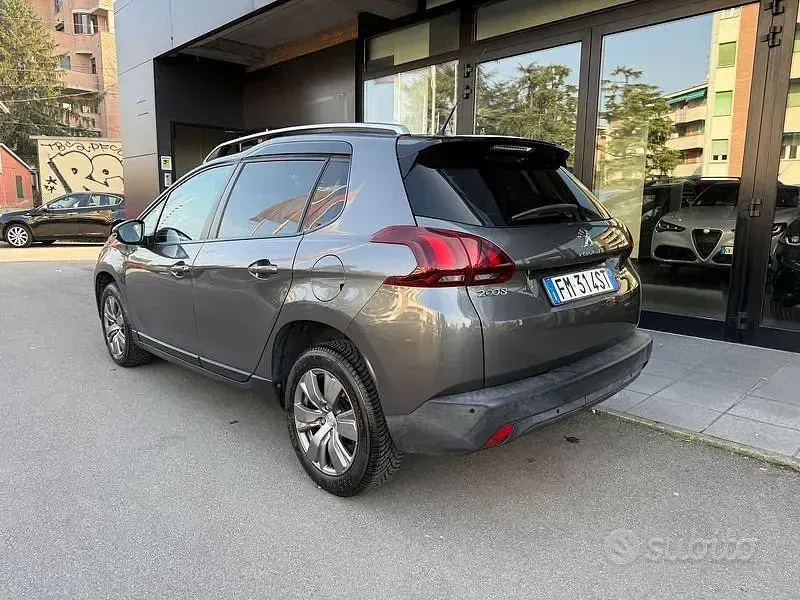 Usata Peugeot 2008 Allure 120 CV (88 kW) 2018 Grigio SUV
