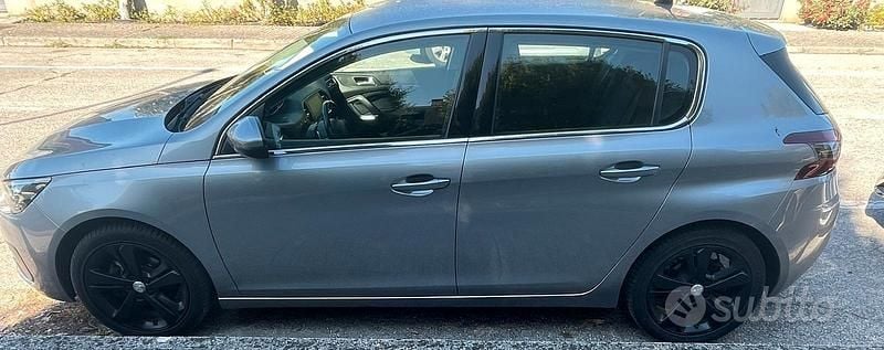 Usata Peugeot 308 Allure 130 CV (95 kW) 2019 Grigio Berlina