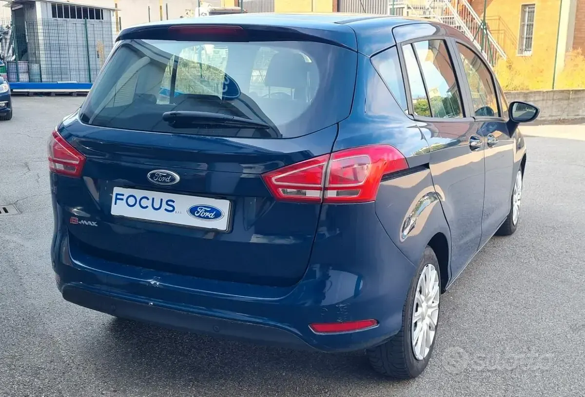 Usata Ford B-MAX 75 CV (55 kW) 2017 Blu/azzurro Monovolume