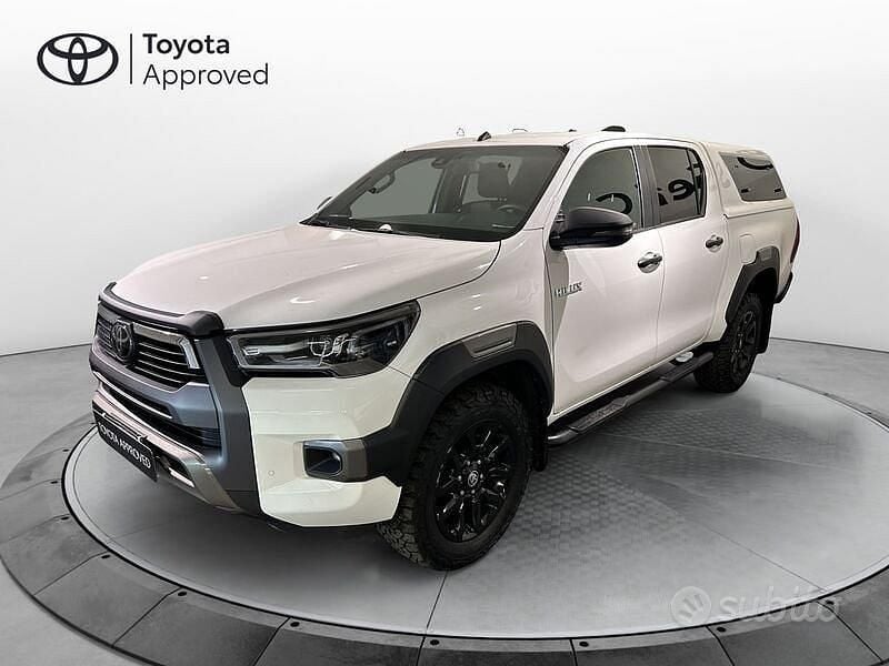 Bianco Usata 2021 Toyota HiLux Pick-up | 43.400 € (Molto cara) - Immagine 1/4