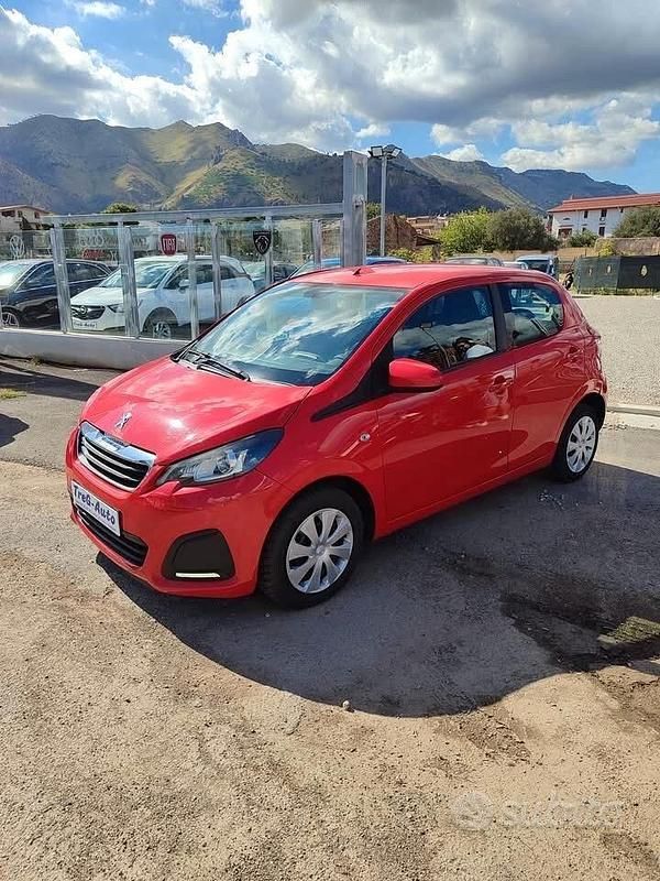 Usata Peugeot 108 Allure 69 CV (50 kW) 2016 Rosso Utilitaria