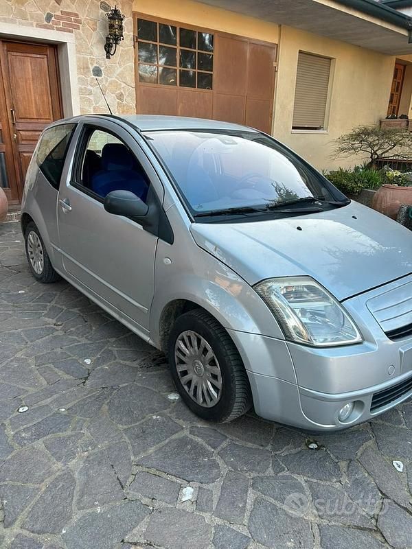 Usata Citroën C2 70 CV (51 kW) 2004 Grigio Utilitaria