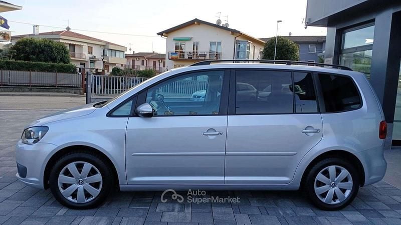 Usata VW Touran Comfortline 105 CV (77 kW) 2014 Bianco Monovolume