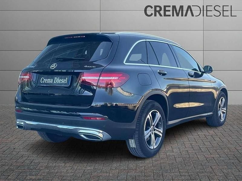 Usata Mercedes GLC250 204 CV (150 kW) 2019 Nero SUV