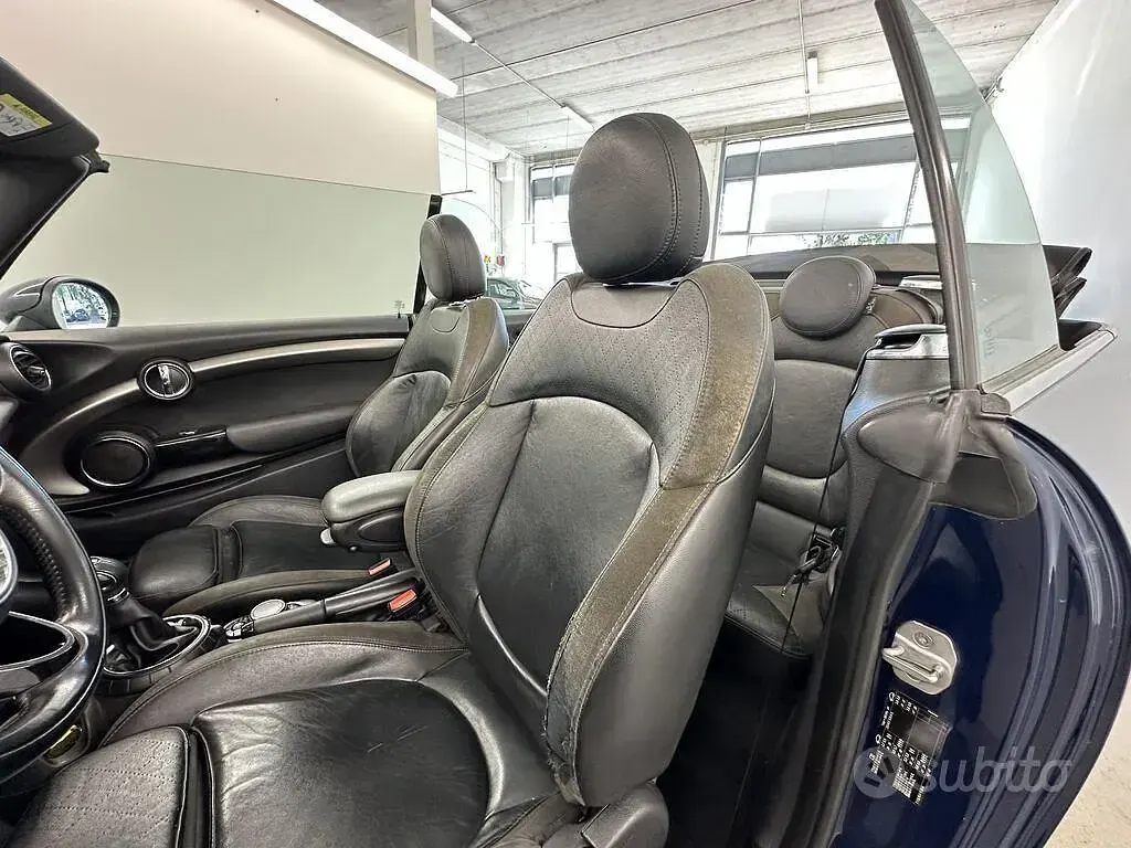 Usata Mini Cooper D Cabriolet Hype 116 CV (85 kW) 2016 Blu Cabrio
