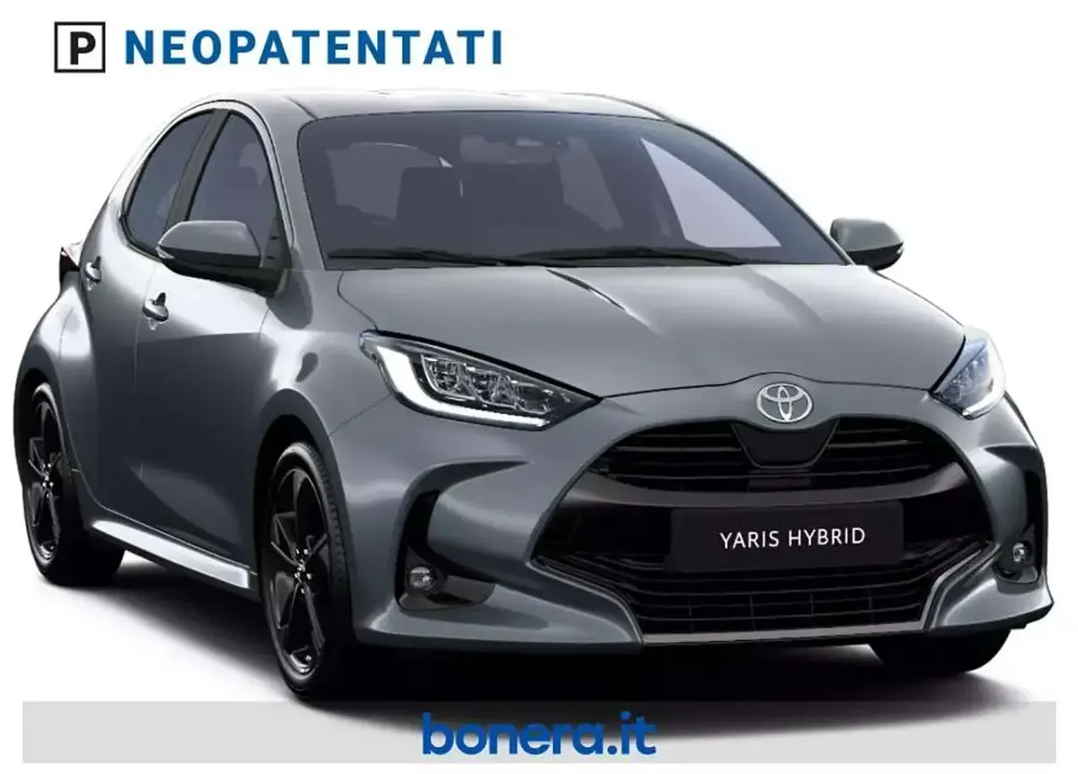 Nuova Toyota Yaris Hybrid Premium 131 CV (96 kW) 2026 Storm grey Berlina