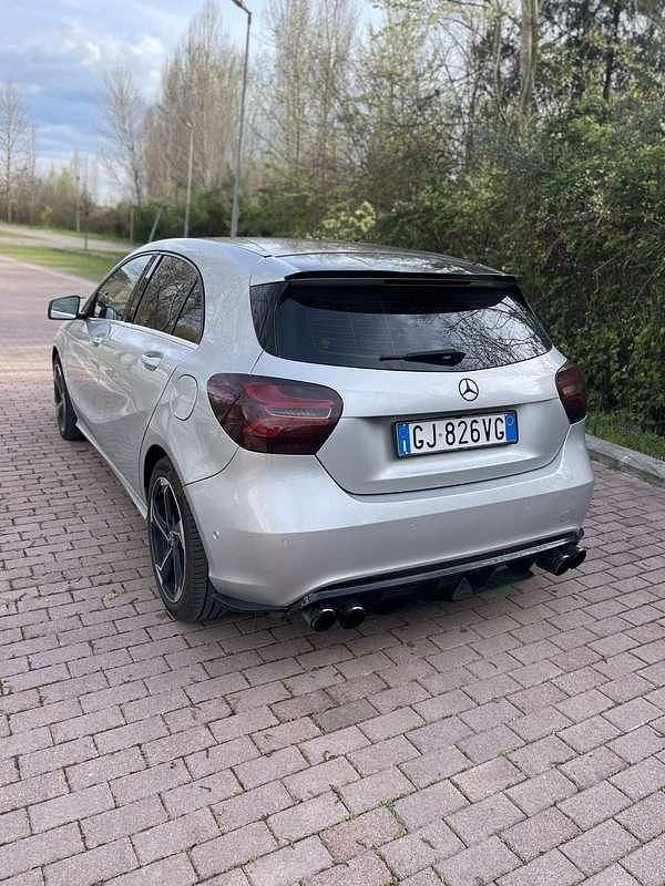 Usata Mercedes A180 Premium 109 CV (80 kW) 2018 Berlina