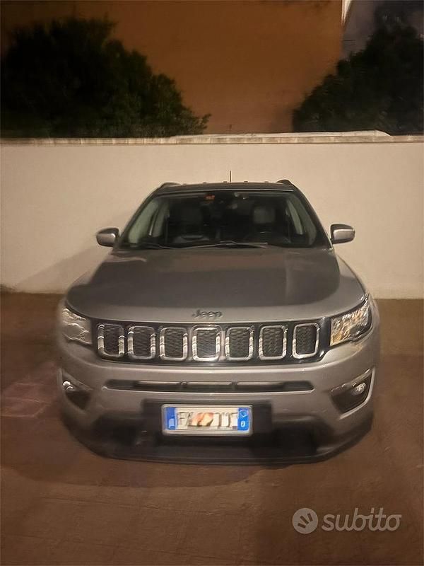 Usata Jeep Compass 120 CV (88 kW) 2019 Grigio SUV