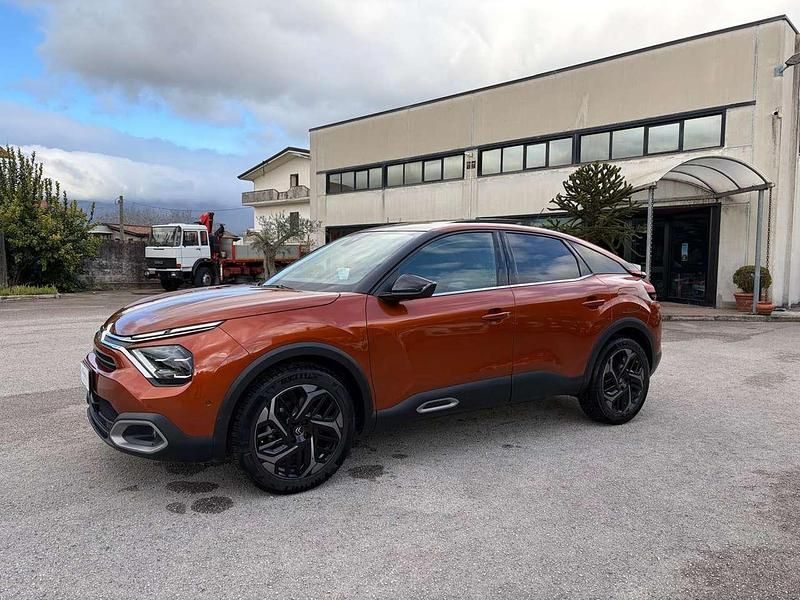 Usata Citroën C4 Shine 131 CV (96 kW) 2021 Marrone Berlina