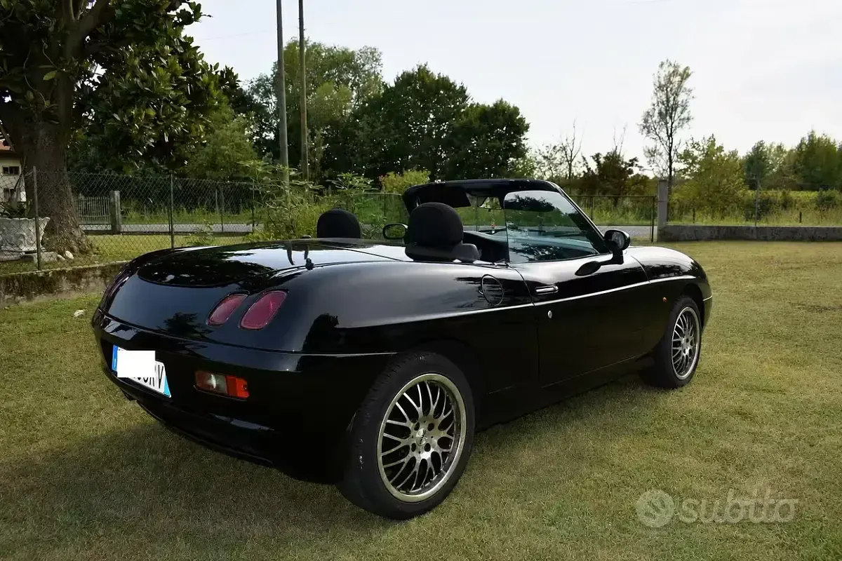 Usata Fiat Barchetta 131 CV (96 kW) 1996 Nero Cabrio