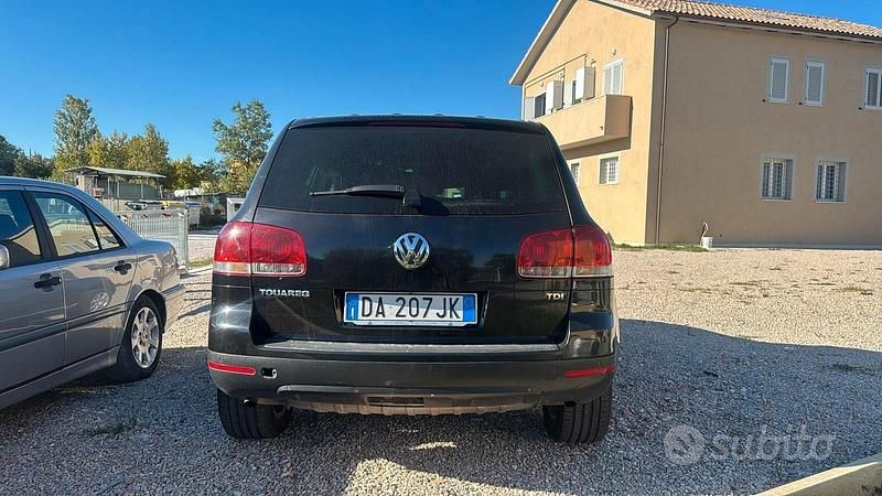 Usata VW Touareg R 174 CV (127 kW) 2006 Nero SUV