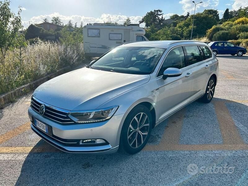 Usata 2015 VW Passat Station wagon | 14.500 € (Molto cara) - Immagine 1/4