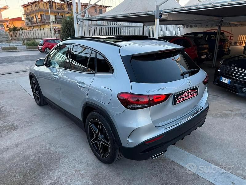 Usata Mercedes GLA220 Premium 150 CV (110 kW) 2020 Grigio SUV