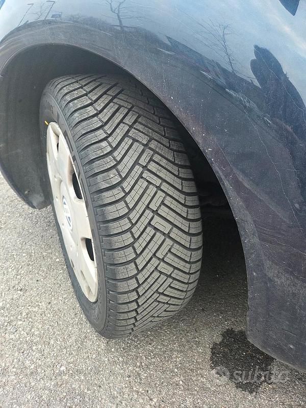 Usata VW New Beetle 90 CV (66 kW) 2000 Utilitaria