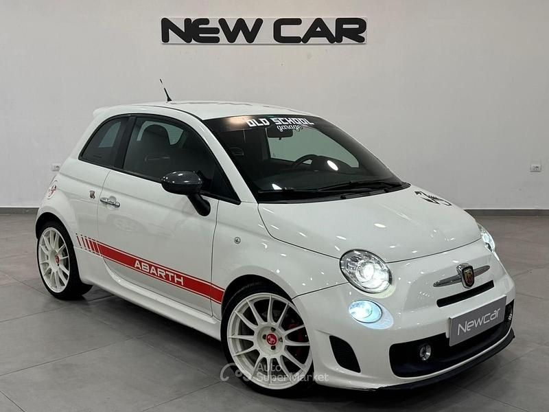 Bianco Usata 2011 Abarth 500 Tre volumi | 10.500 € (Buon prezzo) - Immagine 1/4