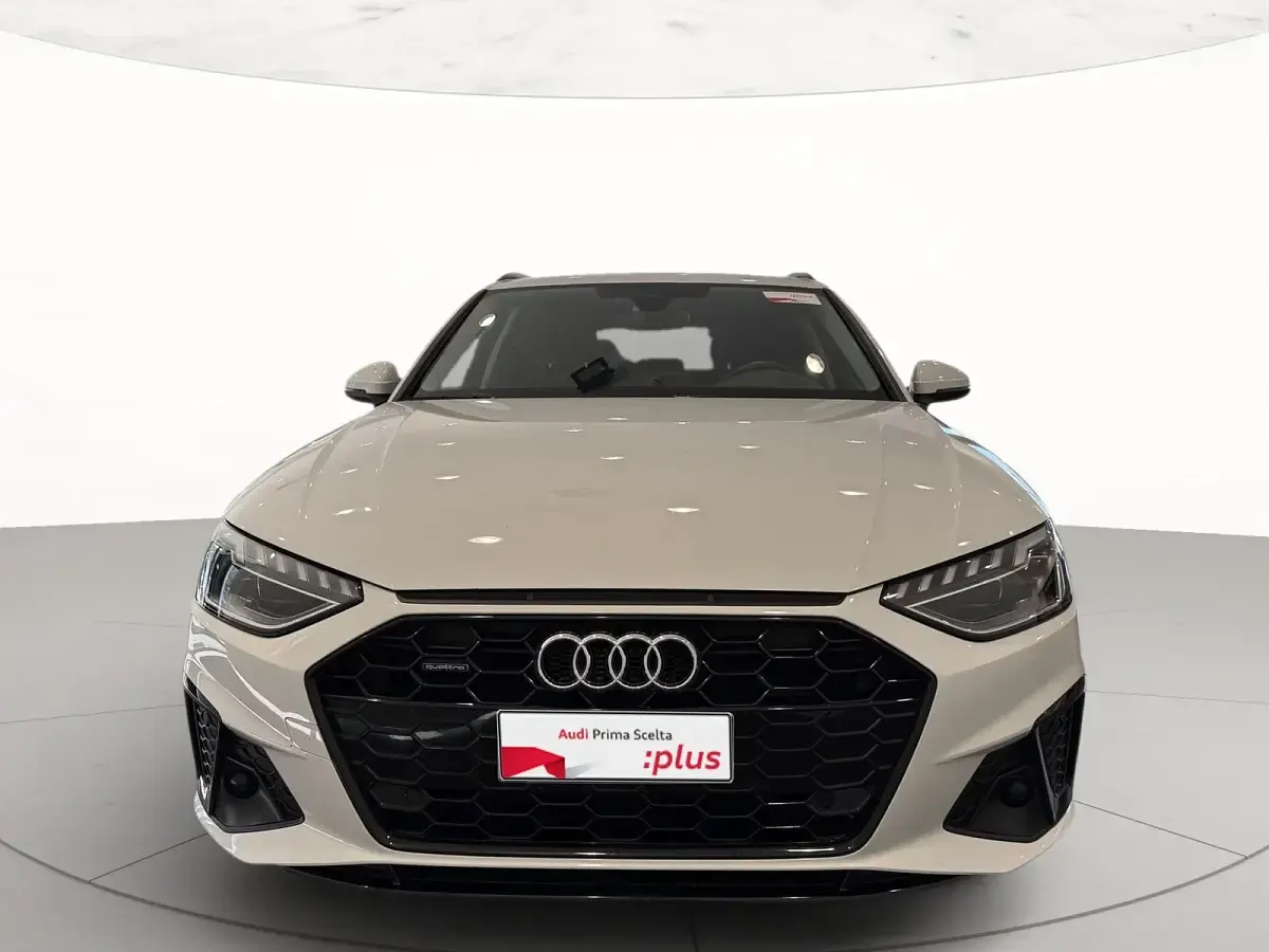 Usata Audi A4 S-Line 204 CV (150 kW) 2024 Bianco ghiacciaio metallizzato Station wagon