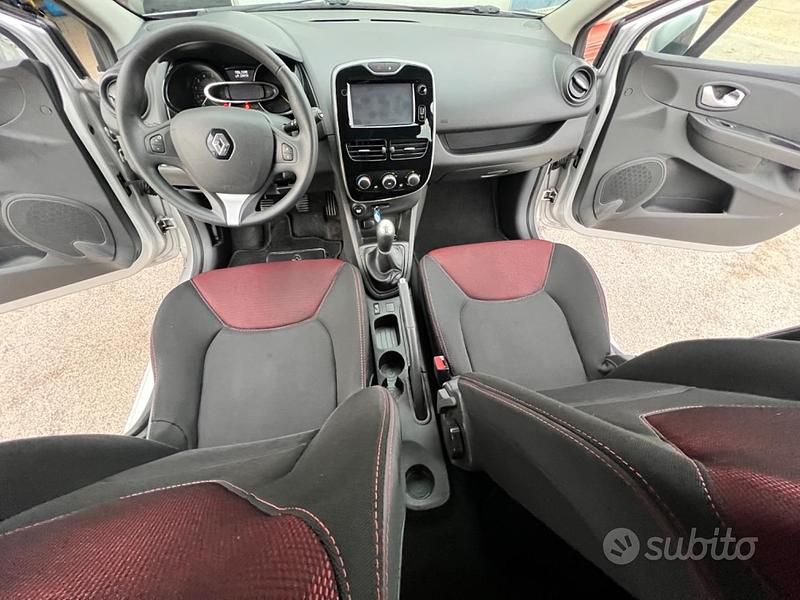 Usata Renault Clio GrandTour 75 CV (55 kW) 2016 Grigio Station wagon