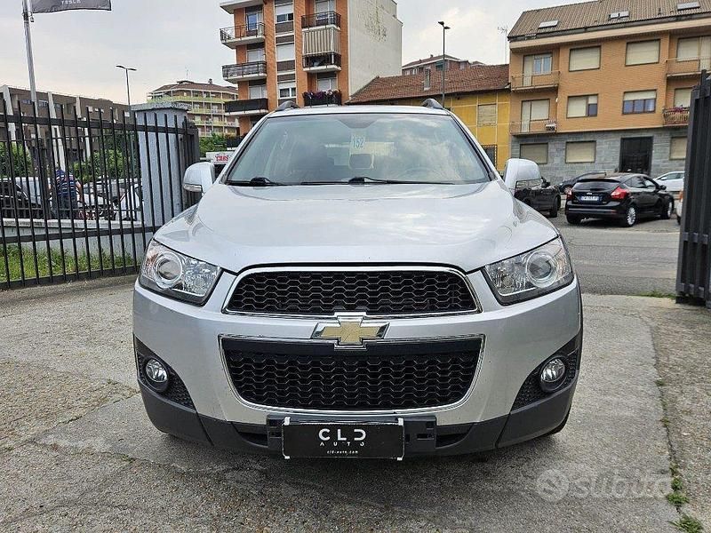 Usata Chevrolet Captiva 163 CV (119 kW) 2011 Grigio SUV