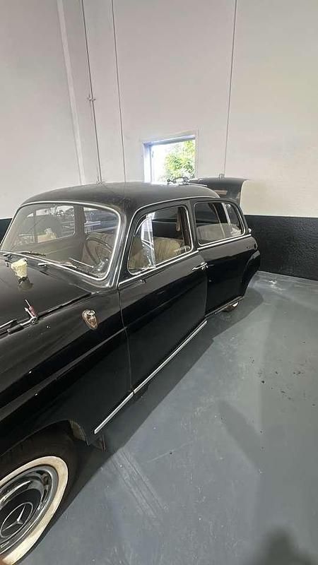 Usata Mercedes 190 80 CV (58 kW) 1956 Nero Berlina