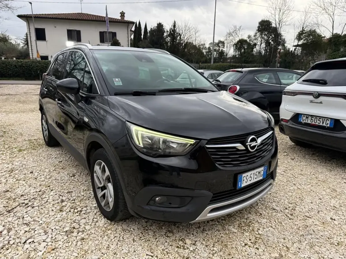 Usata Opel Crossland X Limited 102 CV (75 kW) 2018 Nero SUV