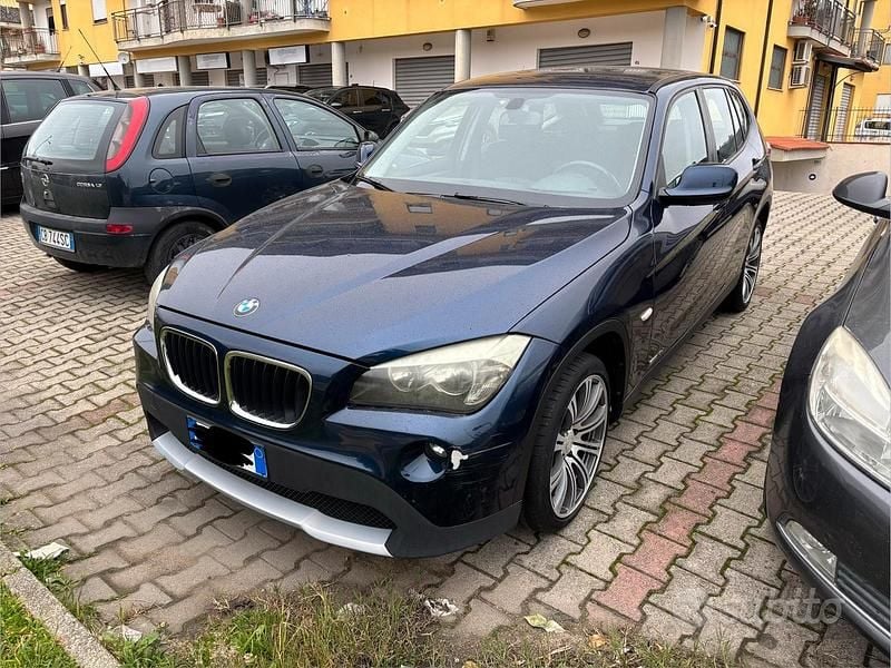 Usata BMW X1 143 CV (105 kW) 2011 Blu SUV