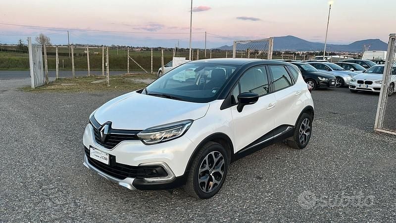 Usata Renault Captur Life 110 CV (80 kW) 2018 Bianco SUV