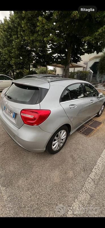 Usata Mercedes A180 Executive 109 CV (80 kW) 2013 Grigio Berlina
