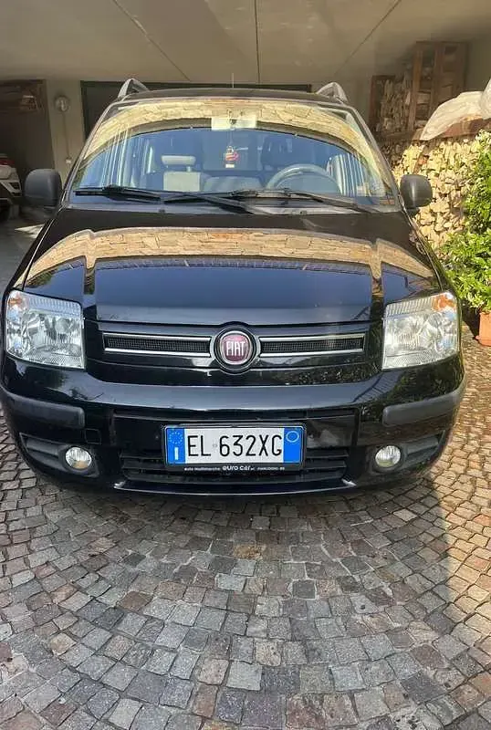 Usata Fiat Panda Emotion 69 CV (50 kW) 2011 Nero Utilitaria