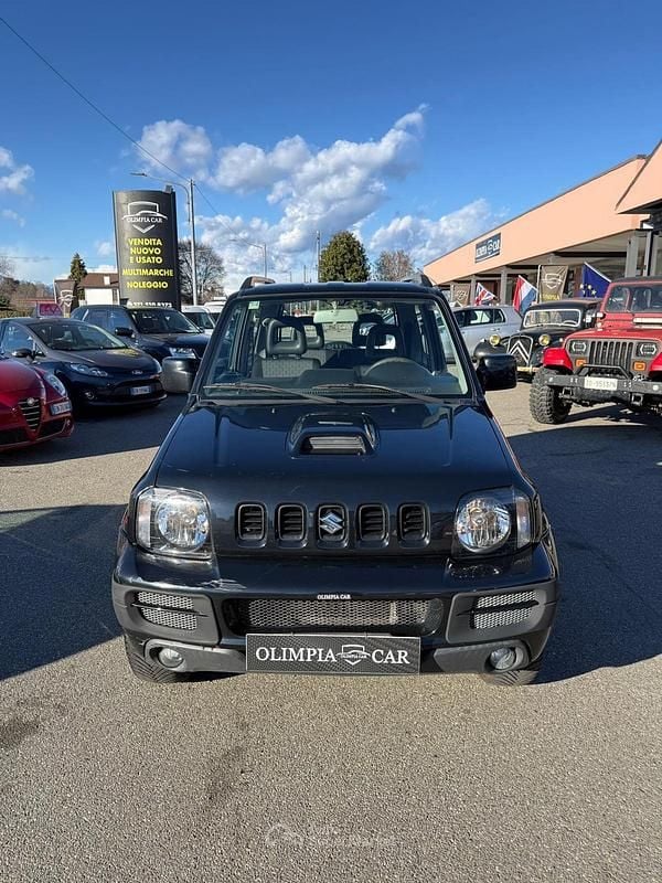 Usata Suzuki Jimny 86 CV (63 kW) 2009 Nero SUV