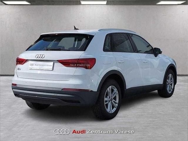 Usata Audi Q3 Business 150 CV (110 kW) 2021 Bianco metallizzato SUV