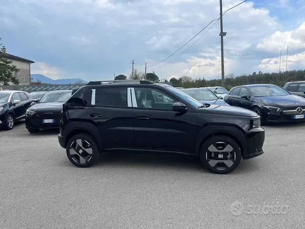 Nuova Fiat Grande Panda La Prima 101 CV (74 kW) 2026 Nero Utilitaria