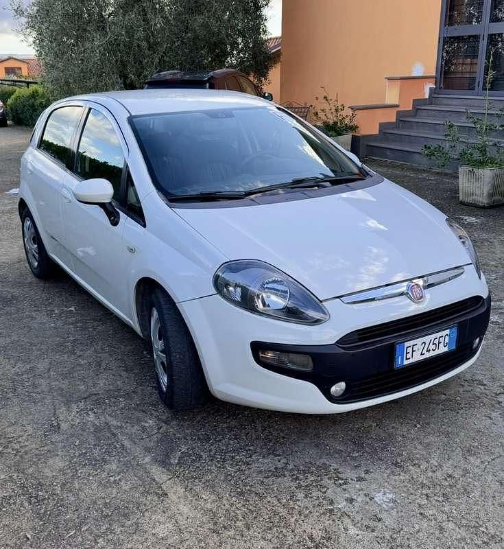 Usata Fiat Punto Evo Dynamic 75 CV (55 kW) 2011 Bianco Utilitaria