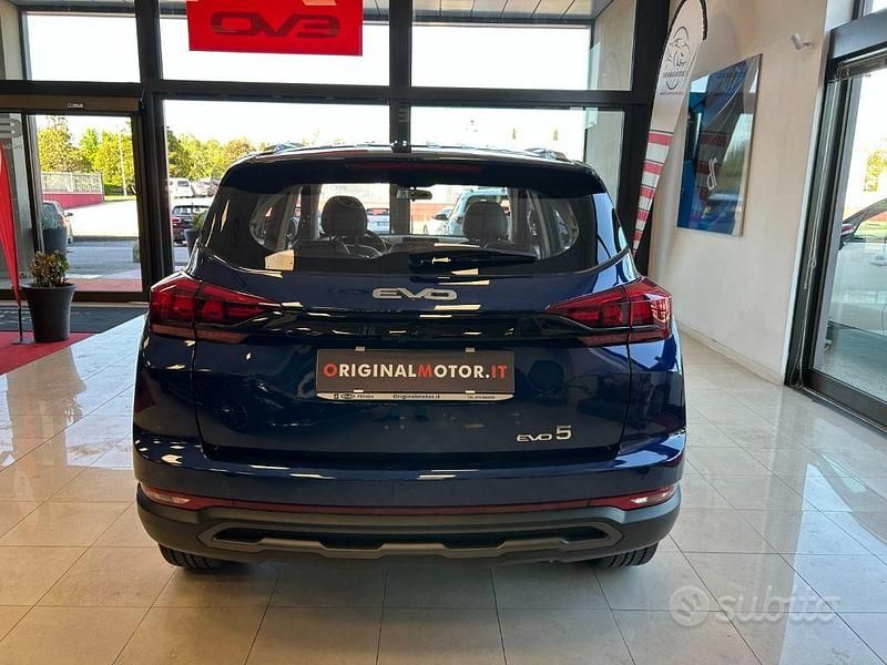 Usata EVO Evo 5 127 CV (93 kW) 2023 Blu SUV