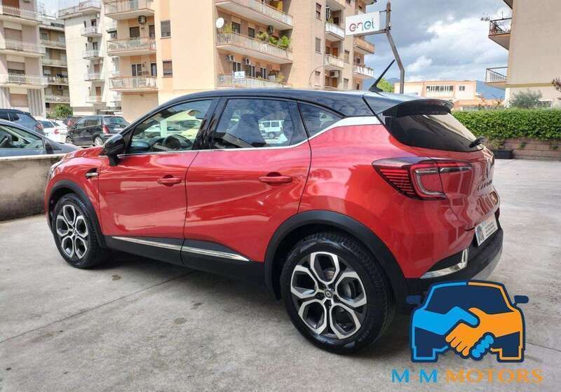 Usata Renault Captur Intens 101 CV (74 kW) 2021 Rosso SUV