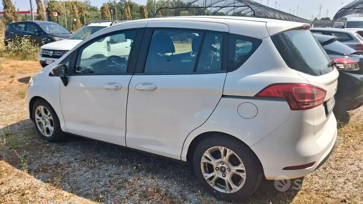 Usata Ford B-MAX Titanium 95 CV (69 kW) 2016 Bianco Monovolume