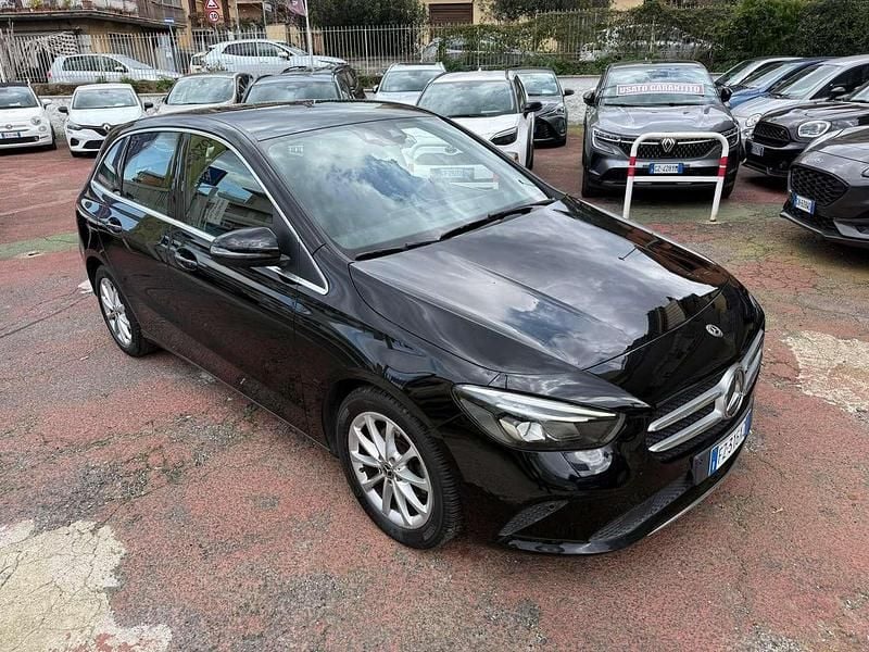 Usata Mercedes B180 116 CV (85 kW) 2020 Nero Monovolume